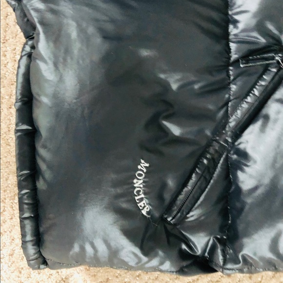 Moncler Puffer Jacket (Black, Size 5, European) - Picture 4 of 5